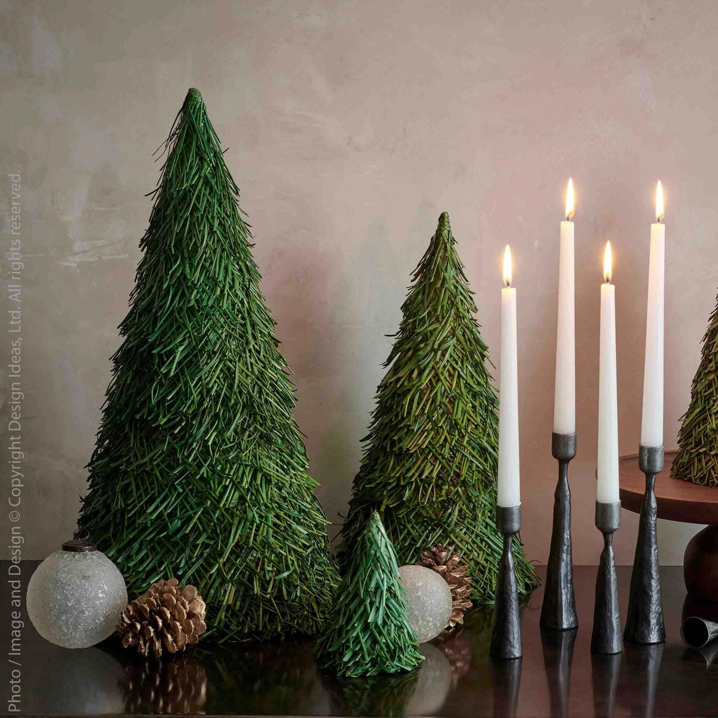 Wonderland Tree Green 12.5 inch