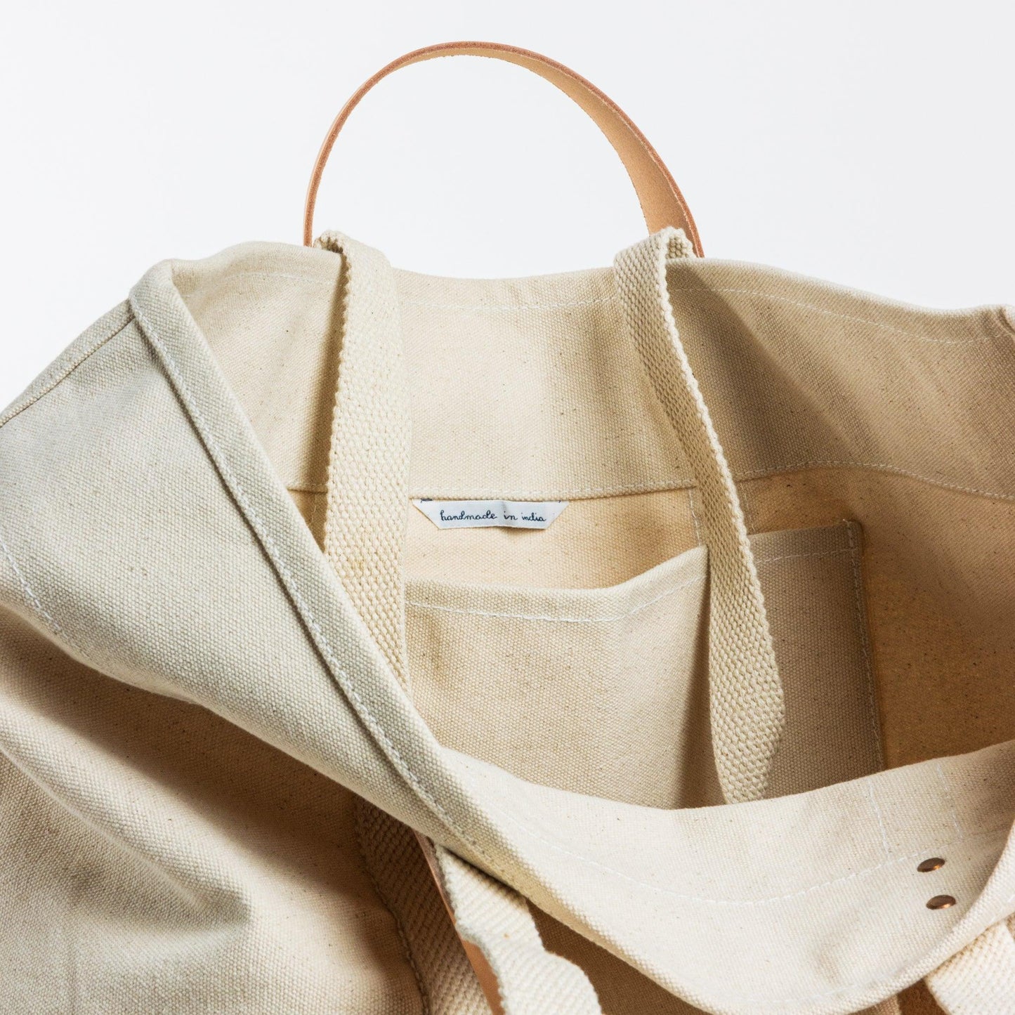 Large East West Tote Natural