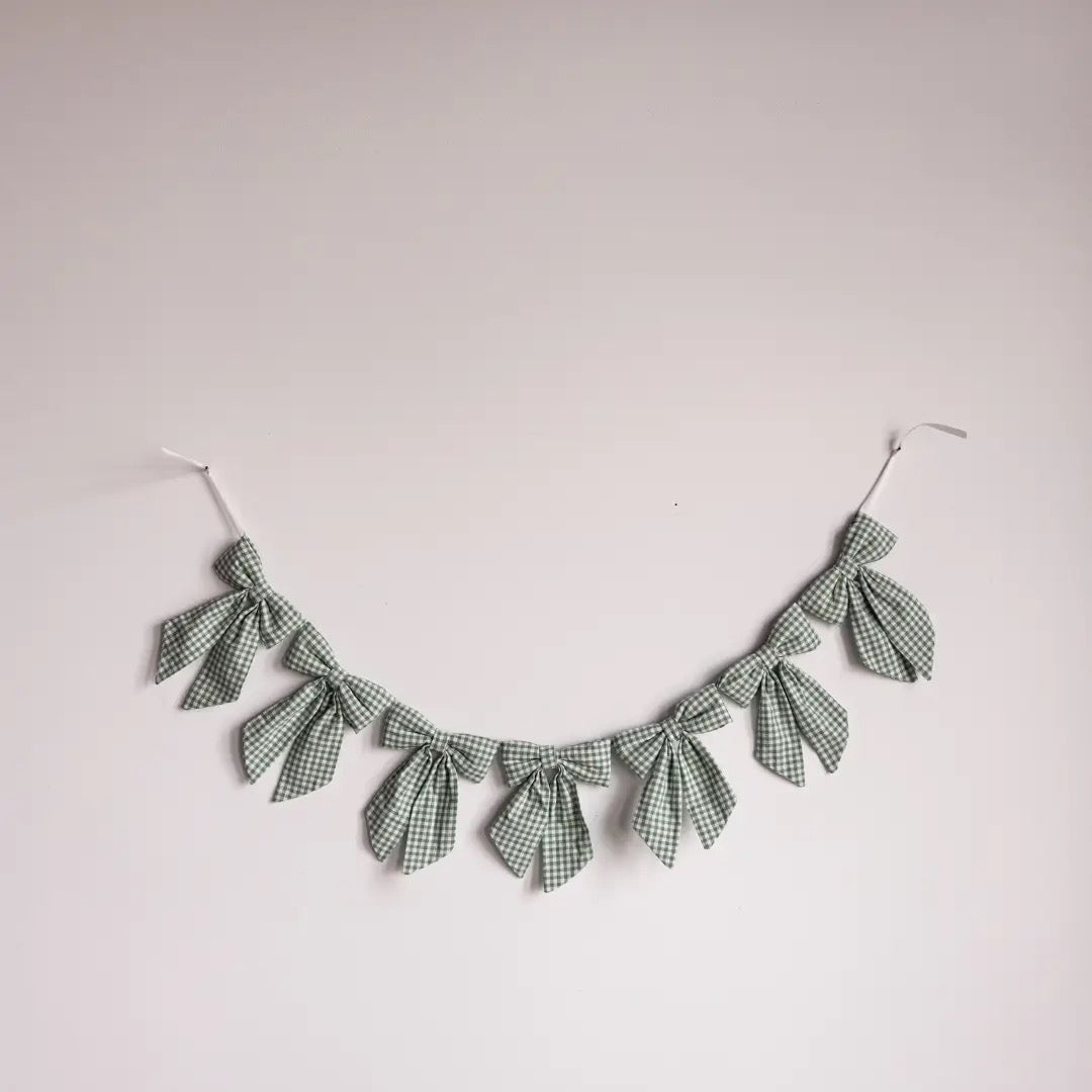 Gingham Green Bow Garland