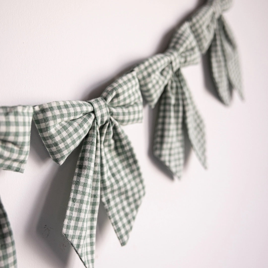 Gingham Green Bow Garland