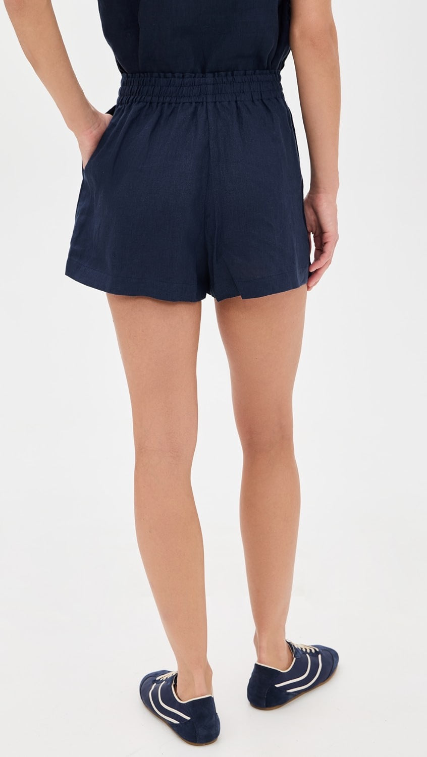Malin Short with Elastic Waistband