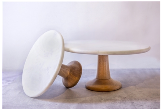 MED. MARBLE ROUND CAKE PLATE W/ MANGO WOOD BASE 10”DIA