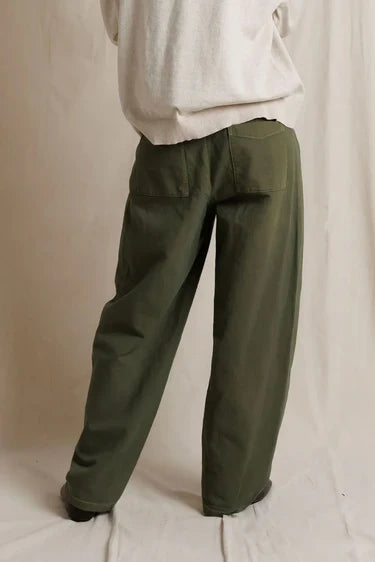 Akira Barrel Leg Utility Pant-Dark Olive