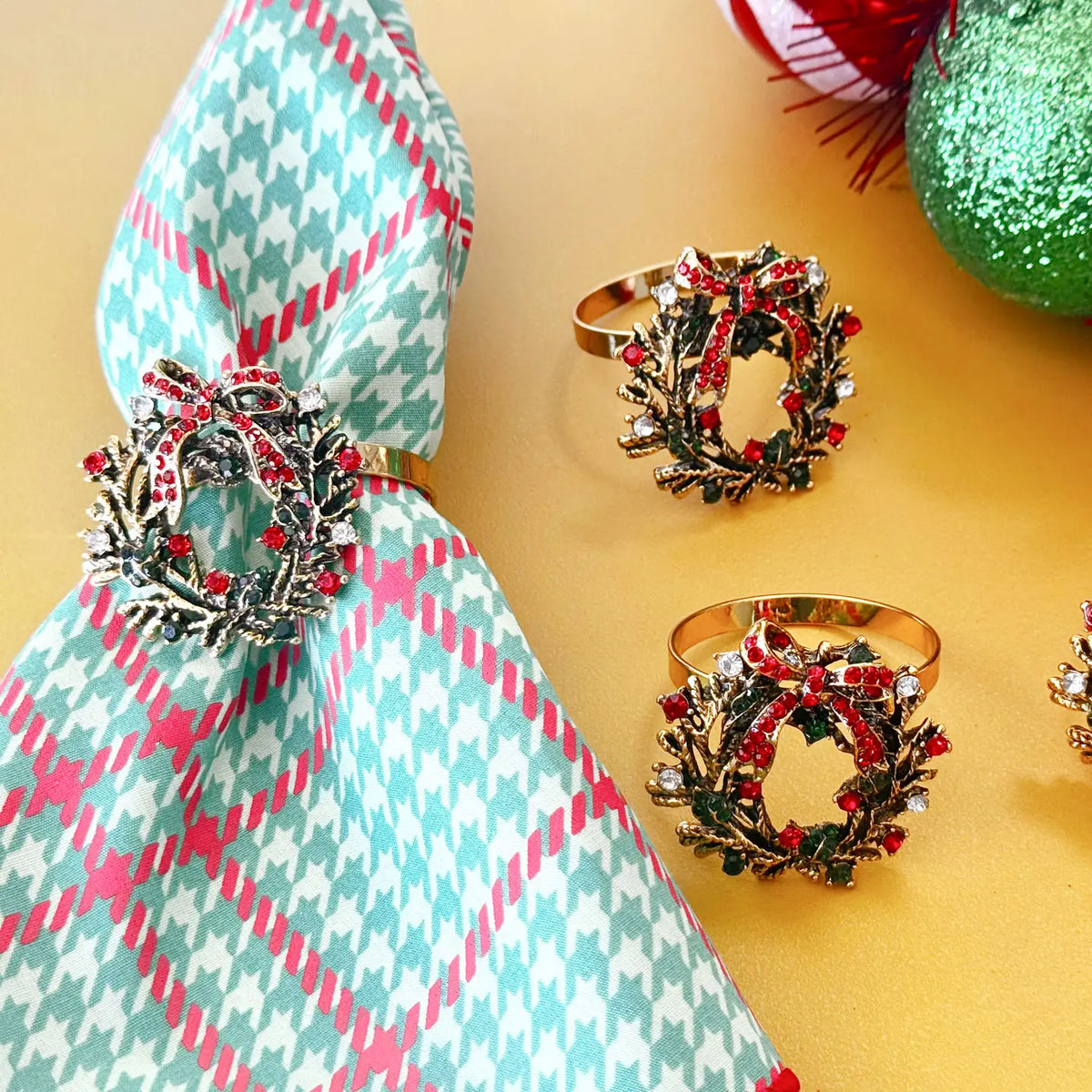 Christmas Wreath Napkin Rings Set/4