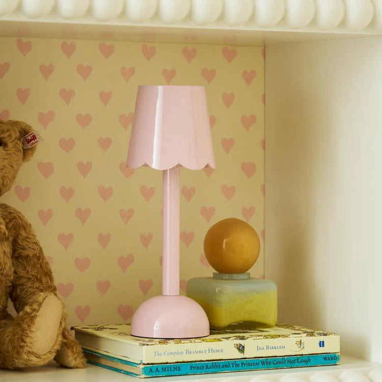 Scalloped LED Lamp