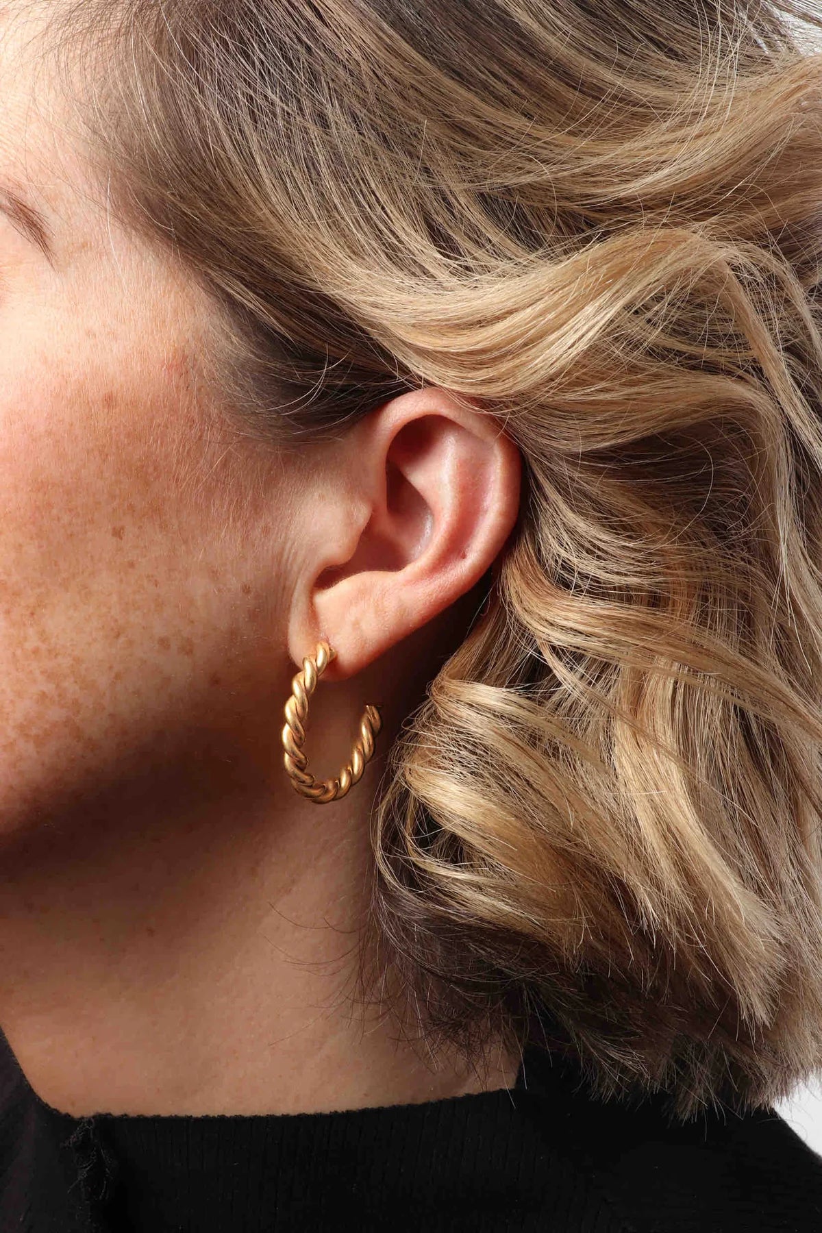 Rita Hoop Earring